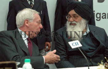 Image Id : 15855976 <span>Date : 2007-12-17 <span>Category : Politics</span>