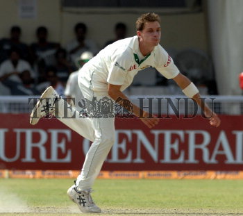 Image Id : 102007981 <span>Date : 2008-04-12 <span>Category : Sport</span>