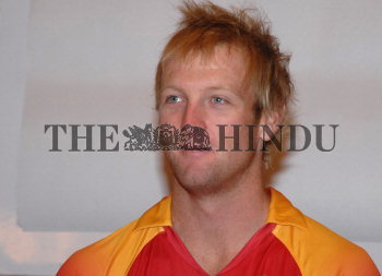 Image Id : 102037814 <span>Date : 2008-04-14 <span>Category : Sport</span>