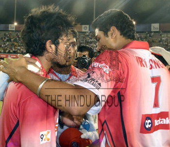 Image Id : 102221456 <span>Date : 2008-04-25 <span>Category : Sport</span>