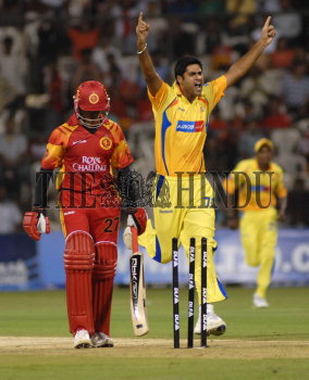Image Id : 102264288 <span>Date : 2008-04-28 <span>Category : Sport</span>