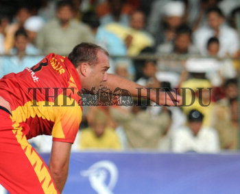 Image Id : 102618773 <span>Date : 2008-05-19 <span>Category : Sport</span>