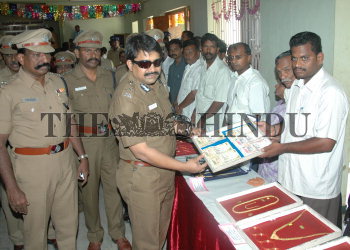 Image Id : 103136278 <span>Date : 2008-06-17 <span>Category : Crime Law and Justice</span>