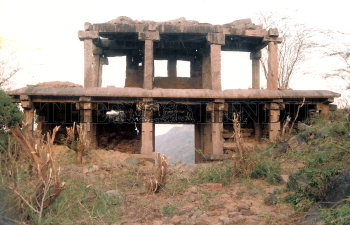 Image Id : 103925738 <span>Date : 2008-08-03 <span>Category : Arts Culture and Entertainment</span>
