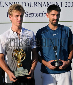Image Id : 104544685 <span>Date : 2008-09-06 <span>Category : Sport</span>
