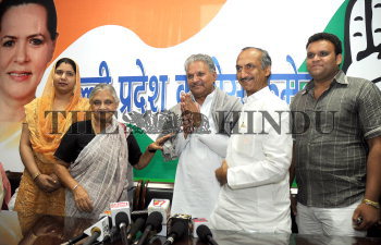 Image Id : 104837535 <span>Date : 2008-09-23 <span>Category : Politics</span>