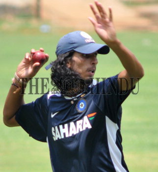 Image Id : 104940108 <span>Date : 2008-09-29 <span>Category : Sport</span>