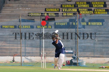 Image Id : 105010767 <span>Date : 2008-10-03 <span>Category : Sport</span>