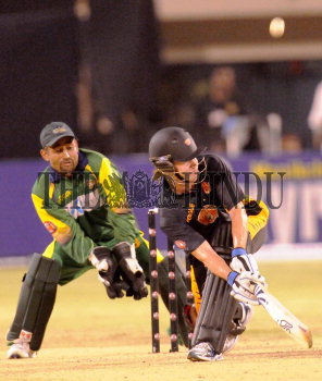 Image Id : 105147630 <span>Date : 2008-10-12 <span>Category : Sport</span>