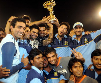 Image Id : 105389121 <span>Date : 2008-10-26 <span>Category : Sport</span>