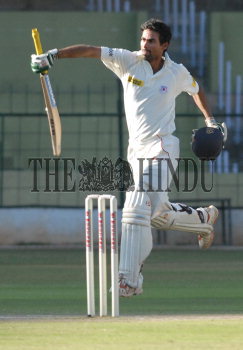 Image Id : 106206250 <span>Date : 2008-12-14 <span>Category : Sport</span>