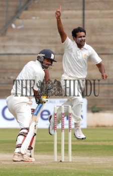 Image Id : 106220436 <span>Date : 2008-12-15 <span>Category : Sport</span>
