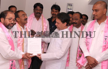 Image Id : 106333475 <span>Date : 2008-12-22 <span>Category : Politics</span>
