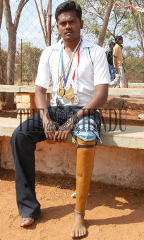 Image Id : 107080644 <span>Date : 2009-02-07 <span>Category : Sport</span>