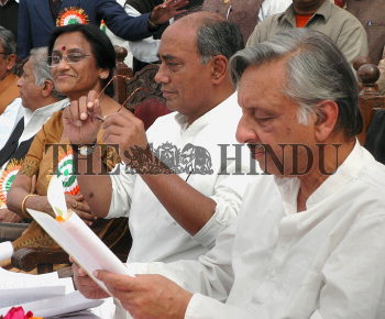 Image Id : 107233586 <span>Date : 2009-02-16 <span>Category : Politics</span>