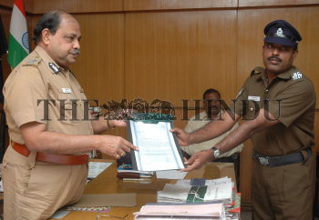 Image Id : 107248669 <span>Date : 2009-02-17 <span>Category : Crime Law and Justice</span>