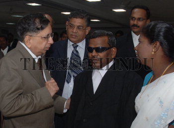 Image Id : 107611485 <span>Date : 2009-03-11 <span>Category : Crime Law and Justice</span>