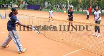 Image Id : 108852650 <span>Date : 2009-05-24 <span>Category : Sport</span>