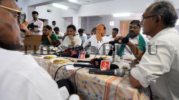 Image Id : 109827818 <span>Date : 2009-07-21 <span>Category : Politics</span>