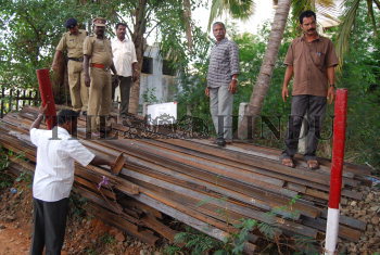 Image Id : 109945515 <span>Date : 2009-07-28 <span>Category : Crime Law and Justice</span>