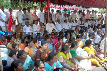 Image Id : 110274450 <span>Date : 2009-08-17 <span>Category : Politics</span>