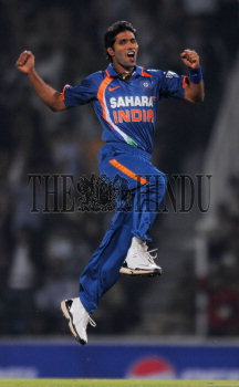Image Id : 112600005 <span>Date : 2009-12-09 <span>Category : Sport</span>