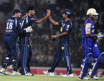 Image Id : 114757659 <span>Date : 2010-04-05 <span>Category : Sport</span>