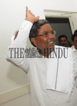 Image Id : 117523968 <span>Date : 2010-08-11 <span>Category : Politics</span>