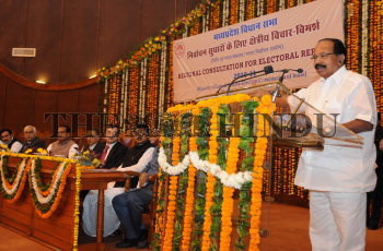 Image Id : 119866233 <span>Date : 2010-12-12 <span>Category : Politics</span>