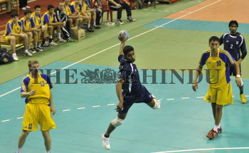 Image Id : 120346480 <span>Date : 2011-01-07 <span>Category : Sport</span>