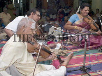 Image Id : 120365532 <span>Date : 2011-01-07 <span>Category : Arts Culture and Entertainment</span>