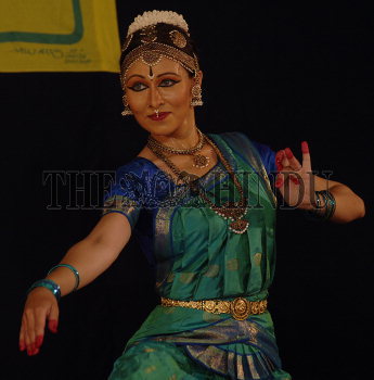 Image Id : 121007695 <span>Date : 2011-02-05 <span>Category : Arts Culture and Entertainment</span>