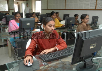 Image Id : 121214330 <span>Date : 2011-01-11 <span>Category : Education</span>