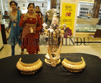 Gold kolusu sale in grt