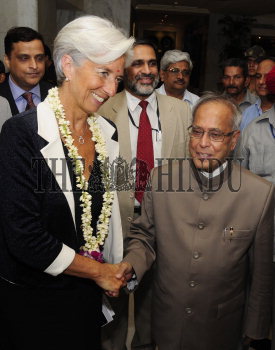 Image Id : 124941457 <span>Date : 2011-06-07 <span>Category : Politics</span>