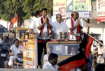 Image Id : 127340476 <span>Date : 2011-09-27 <span>Category : Politics</span>