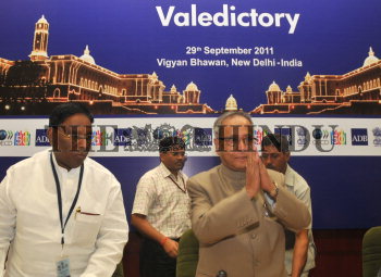 Image Id : 127380199 <span>Date : 2011-09-29 <span>Category : Politics</span>