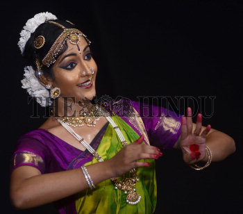 Image Id : 127445613 <span>Date : 2011-10-02 <span>Category : Arts Culture and Entertainment</span>