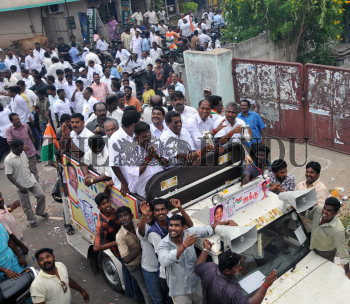 Image Id : 127616243 <span>Date : 2011-10-11 <span>Category : Politics</span>