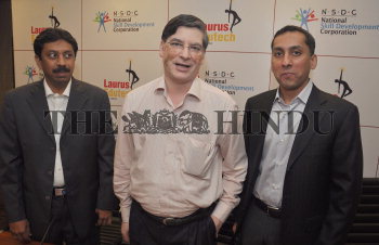 Image Id : 127764662 <span>Date : 2011-10-18 <span>Category : Economy Business and Finance</span>