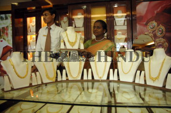 Tanishq on sale jewellery velachery