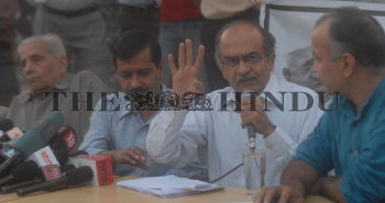 Image Id : 128060601 <span>Date : 2011-11-02 <span>Category : Politics</span>