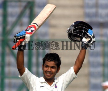 Image Id : 129008409 <span>Date : 2011-12-01 <span>Category : Sport</span>