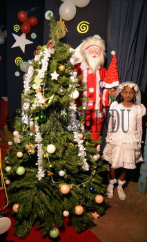 Image Id : 129266551 <span>Date : 2011-12-09 <span>Category : Arts Culture and Entertainment</span>