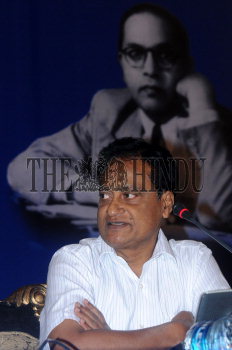 Image Id : 129532556 <span>Date : 2011-12-18 <span>Category : Politics</span>