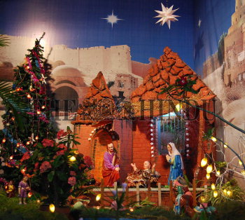 Image Id : 129757031 <span>Date : 2011-12-25 <span>Category : Arts Culture and Entertainment</span>