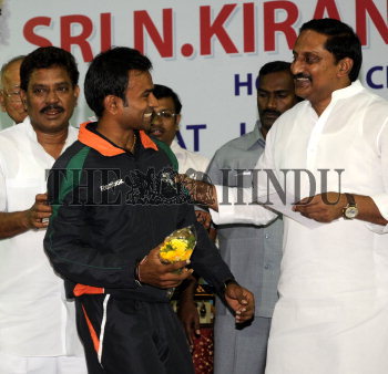Image Id : 130229911 <span>Date : 2012-01-10 <span>Category : Sport</span>