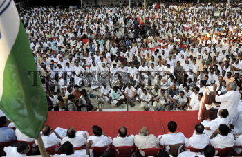 Image Id : 131257709 <span>Date : 2012-02-24 <span>Category : Politics</span>