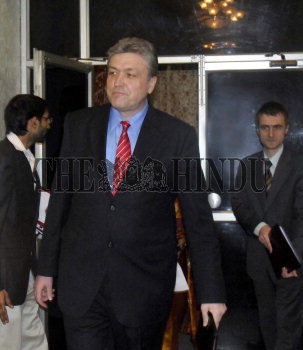 Image Id : 131257771 <span>Date : 2012-02-24 <span>Category : Politics</span>
