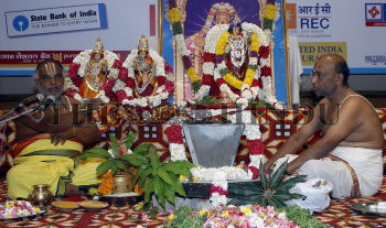 Tirumala Tirupati Devasthanam Priests Performing Lord Srinivasa